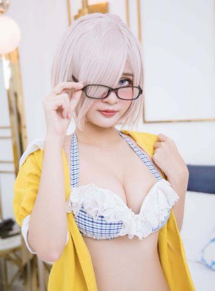 夜店美女毛片_720免費觀看最新