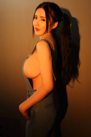 久草熱這里只有精品_1080全集免費播放