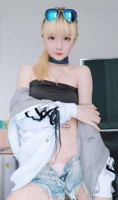 伊人久久精品無(wú)碼二區(qū)seyuav_BDHD在線觀看