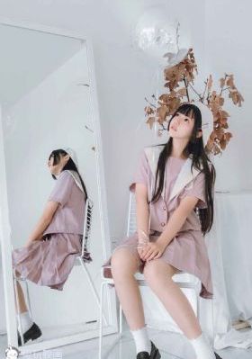 國內精品偷拍在線觀看_BD國語免費觀看超清