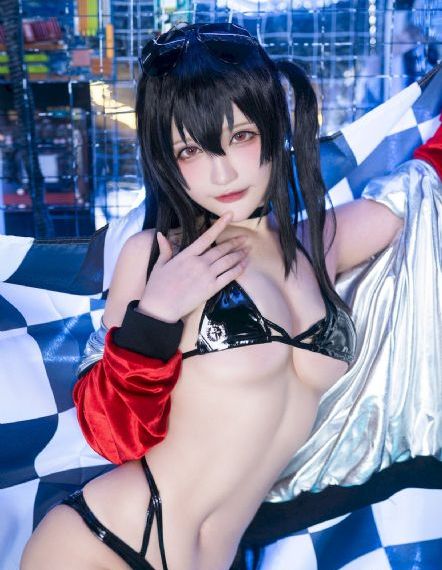 亞洲精品少婦久久久久久海角社區_加長未刪減版在線觀看