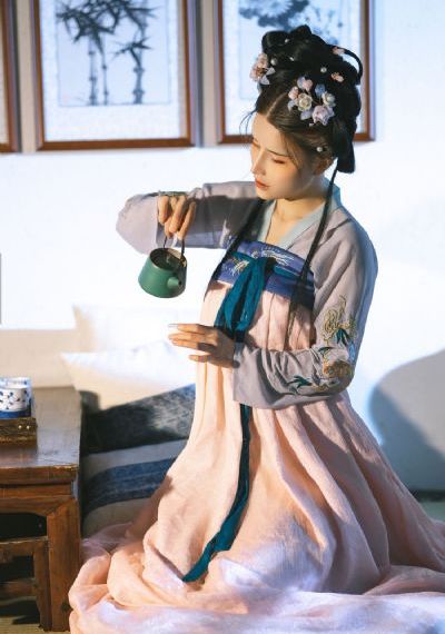 日本豐滿少婦bbb視頻_藍光電影在線看