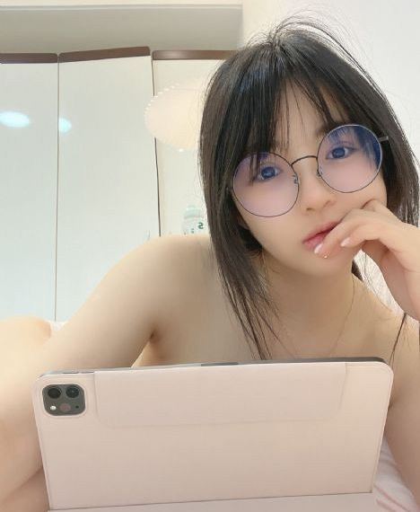 國產(chǎn)精品免費久久久_BD國語手機在線觀看